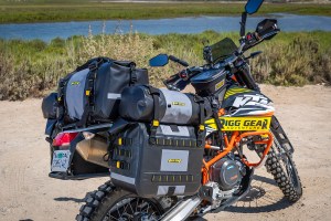 Picture showing SE-4050 Hurricane Adventure Saddlebags - mounted to KTM 690